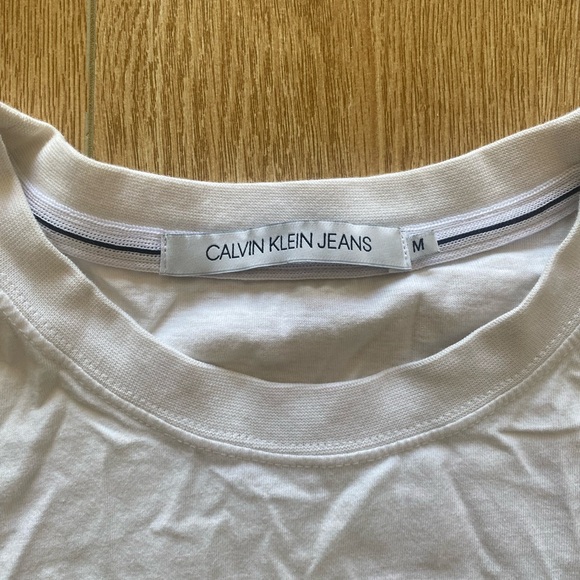 Mens white print Calvin Klein tshirt size M - Picture 4 of 4